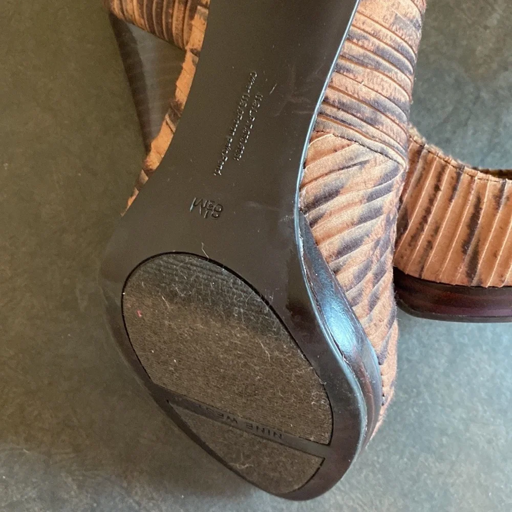 💜💜 Women’s Textured Heel by Nine West Size 8.5